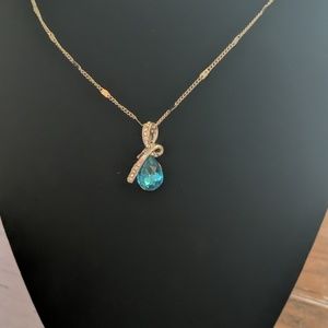 Aquamarine and silver necklace